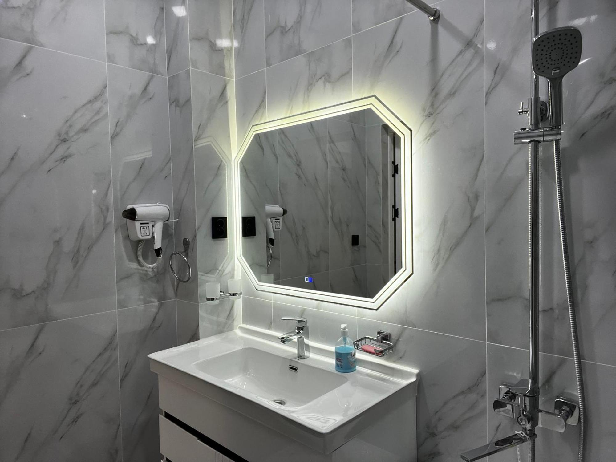 New Apartment Near The Savitsky Museum And Central Bazaar นูกุส ภายนอก รูปภาพ